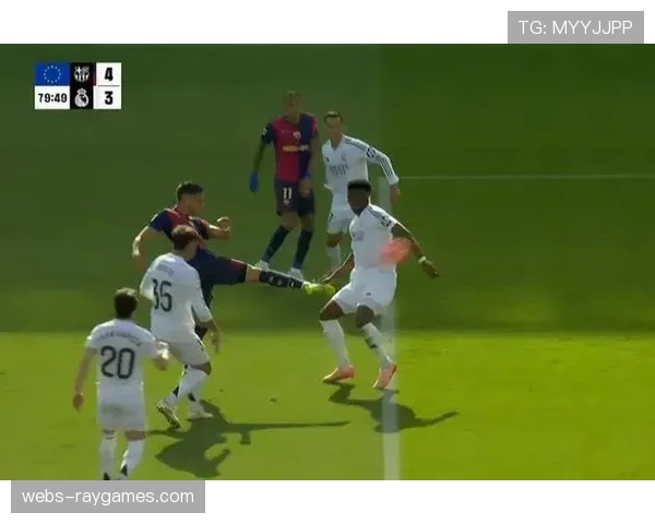 伤情更新：皇马方面吕迪格、楚阿梅尼参加合练，有望复出